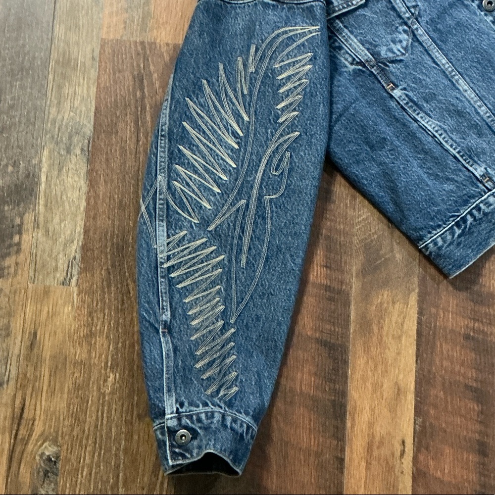 Levi’s Made & Crafted Embroidered Denim Trucker Jacket – Size M – NWT - Picture 7 of 13